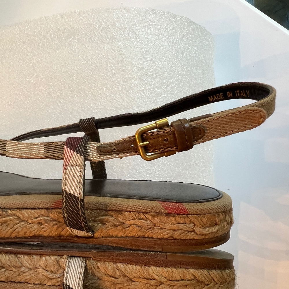 Burberry Nova Check Canvas Espadrille Sandals Criss Cross Strap Flat Sz 6 - Picture 12 of 15